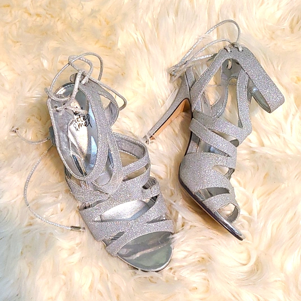 Kate & Mel Heels - Picture 2 of 3